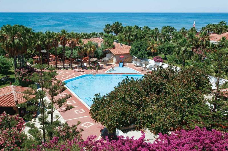 Defne Ana Hotel Сиде Екстериор снимка