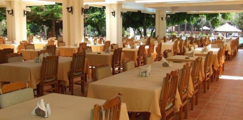 Defne Ana Hotel Сиде Екстериор снимка